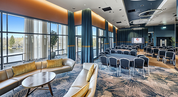 Lake Lounge
